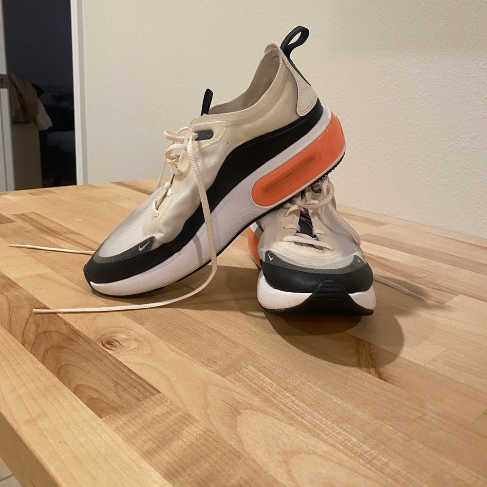 Nike Airmax Cream and pink Sneakers
